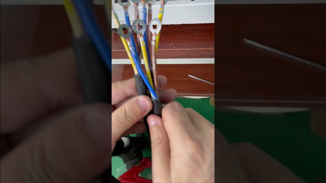 Máquina de Terminales 2T con Molde Horizontal - Equipo Real en Funcionamiento | Fábrica Automatizada