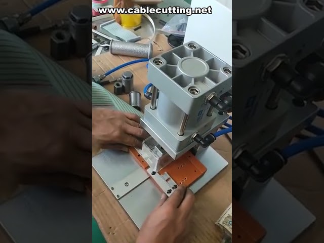 Máquina Crimpadora para Cable de Cinta Plana | Prensadora Eficiente