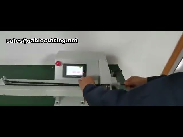 Máquina de encintado de arneses con dispositivo de tracción - Eficiente para cableado industrial
