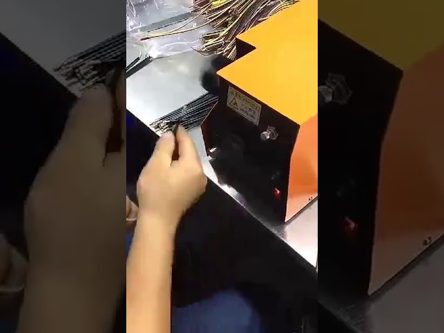 Máquina WPM 03B: Endereza y Trenza Cepillos de Blindaje de Cables