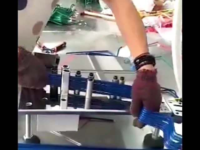 Máquina semi-automática neumática de acero inoxidable para doblar alambres y cables – Procesamiento de pequeños haces de cobre