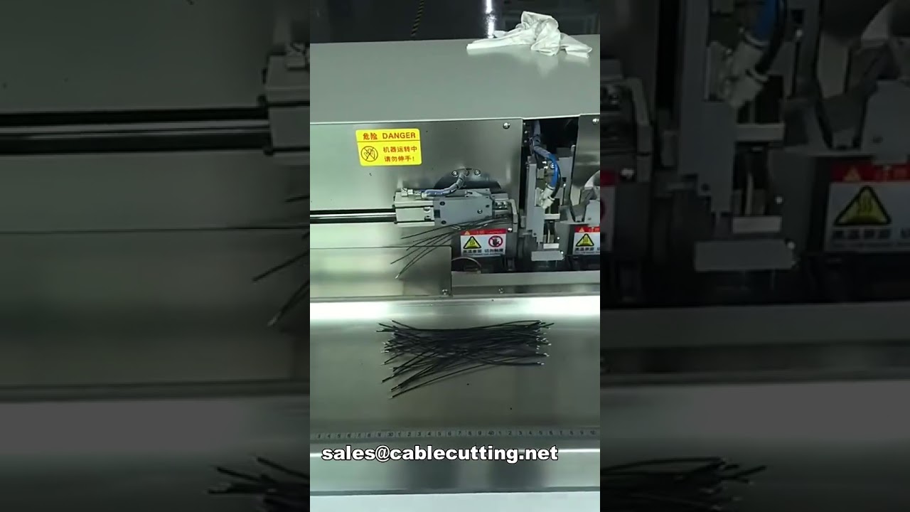 Máquina automática de corte, pelado, retorcido y estañado de 5 cables (ambos extremos)