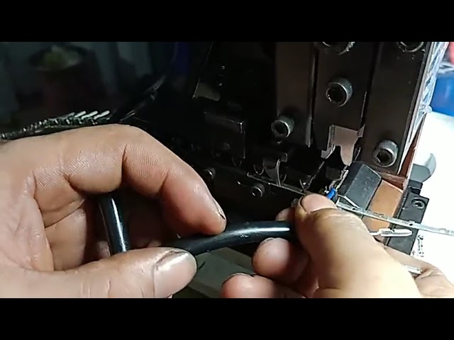 Máquina Crimpadora de Cables y Terminales | Procesamiento de Cables Eficiente