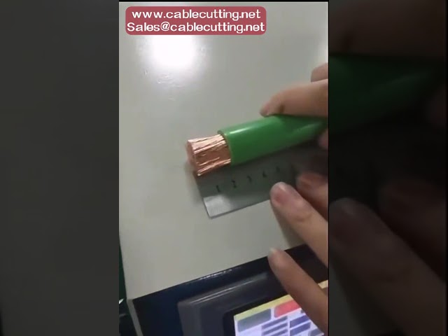 Máquina pelacables semiautomática para cables coaxiales, microcoaxiales y triaxiales