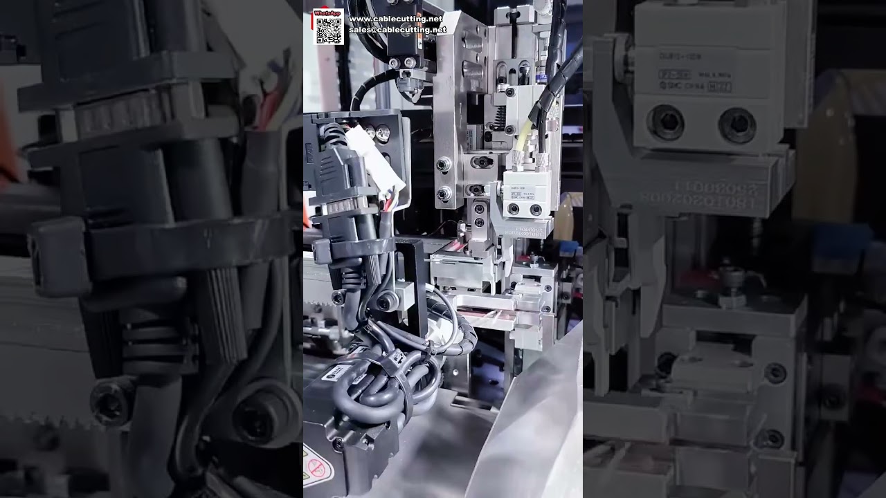 Máquina de inserción automática de carcasas para conectores en arneses de cables
