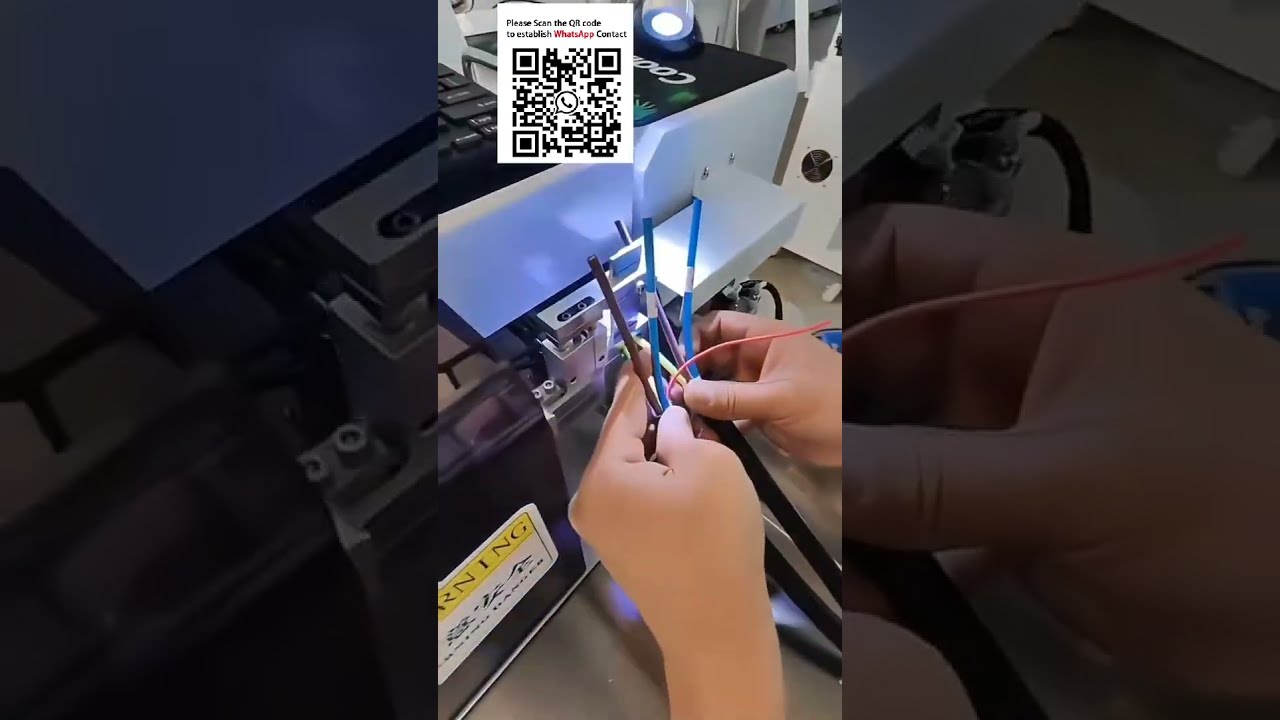 Máquina Automática de Tubo Termocontráctil: Impresión, Inserción y Horneado para Arneses de Carga de Vehículos Eléctricos
