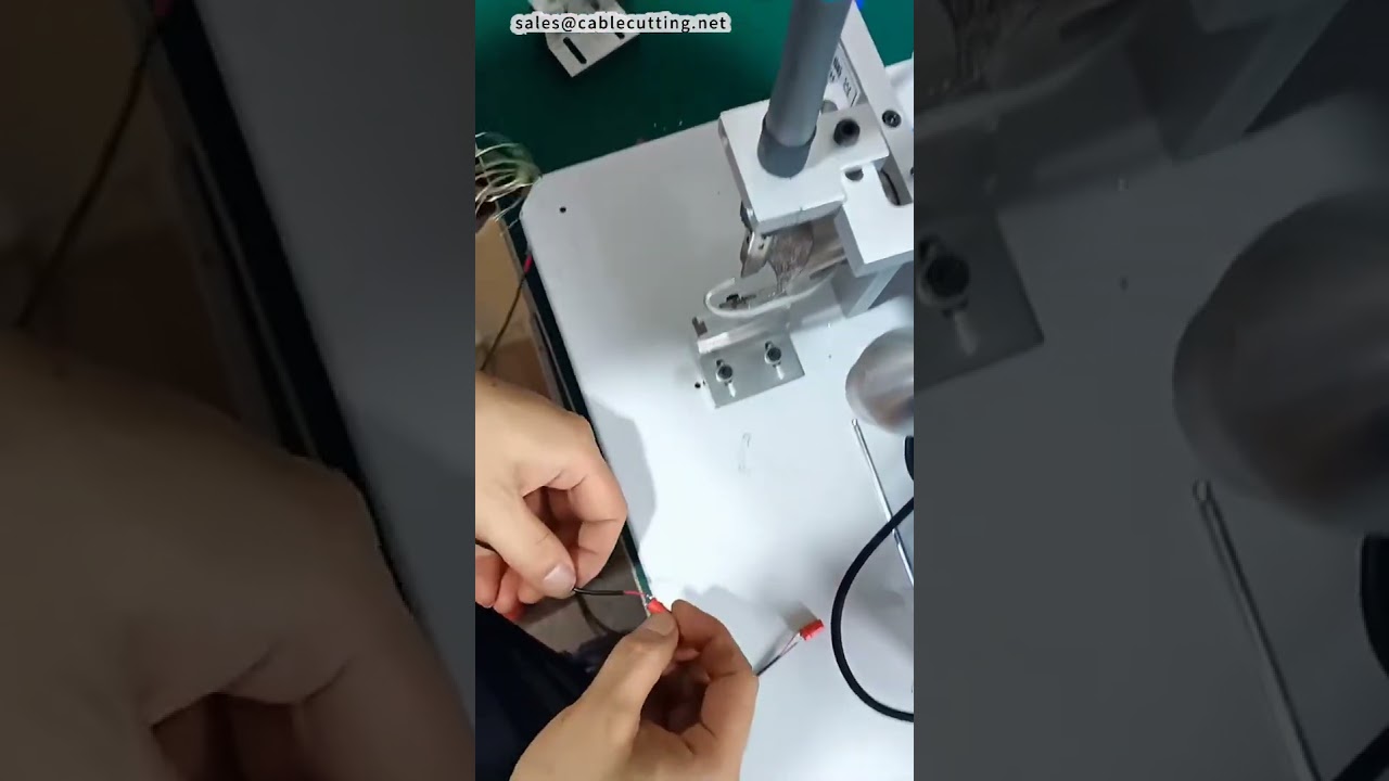 Máquina de Soldadura Automática con Clip de Diseño Único