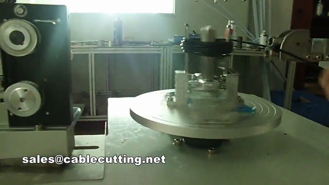 Máquina bobinadora y atadora de bobinas redondas de alta velocidad