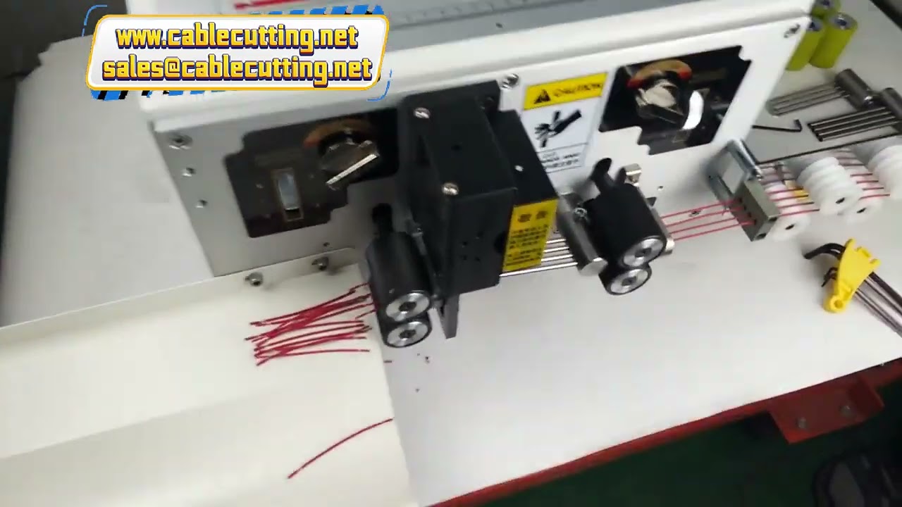 Máquina Cortadora y Peladora de Cables con Alimentación de 4 Hilos - 0.1 a 2.5mm² (Tungsteno)
