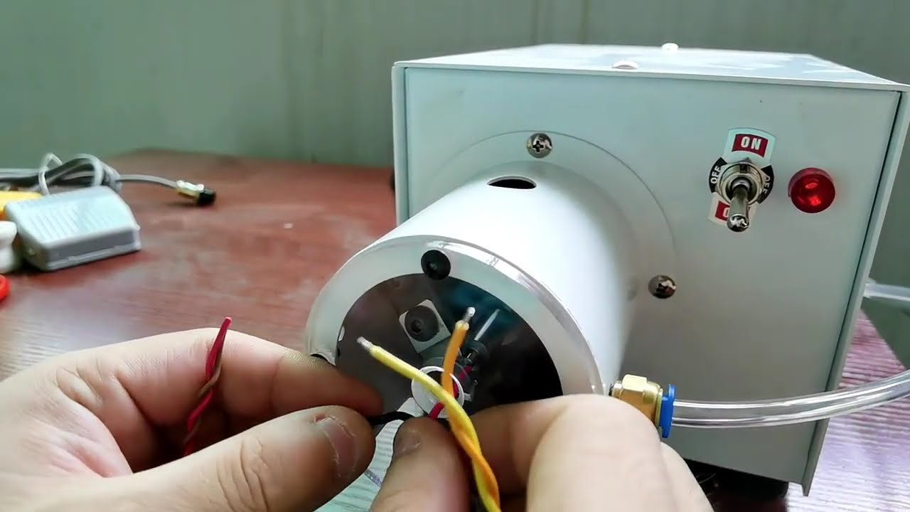 Máquina peladora y trenzadora de cables: diferentes diámetros, sin cambiar cuchillas