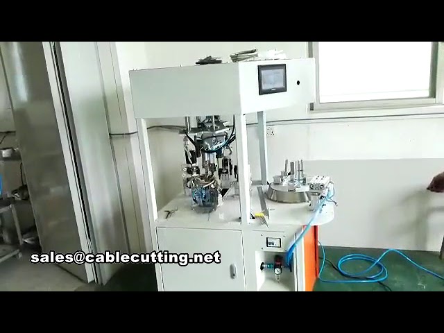 Máquina automática para enrollar y atar tuberías de agua caliente con tres cintas