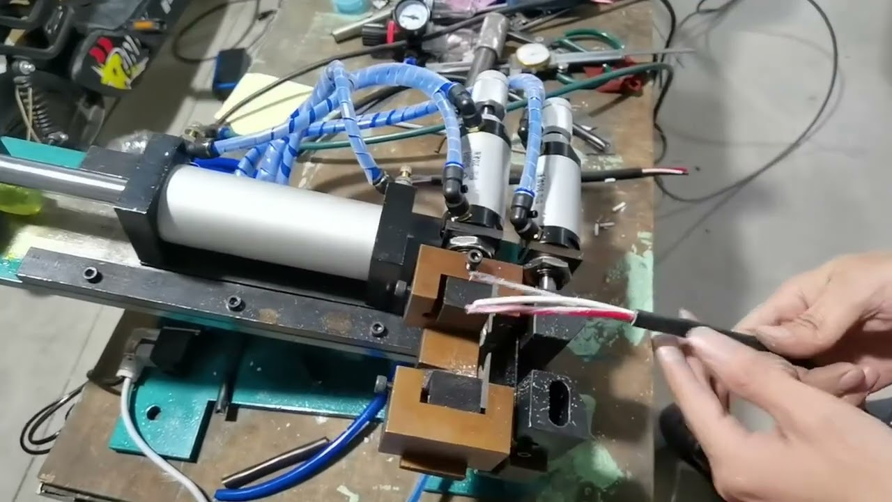 Máquina Peladora Neumática y Eléctrica para Cables | Alta Eficiencia Industrial