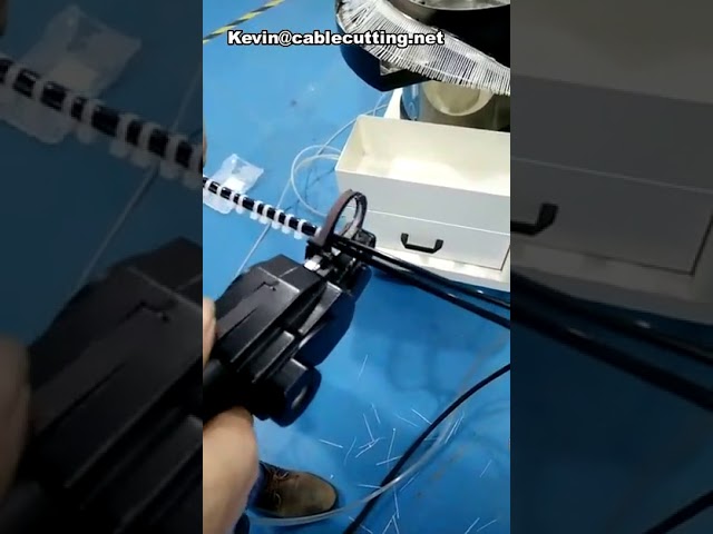 Máquina Automática de Atar con Bridas de Nailon