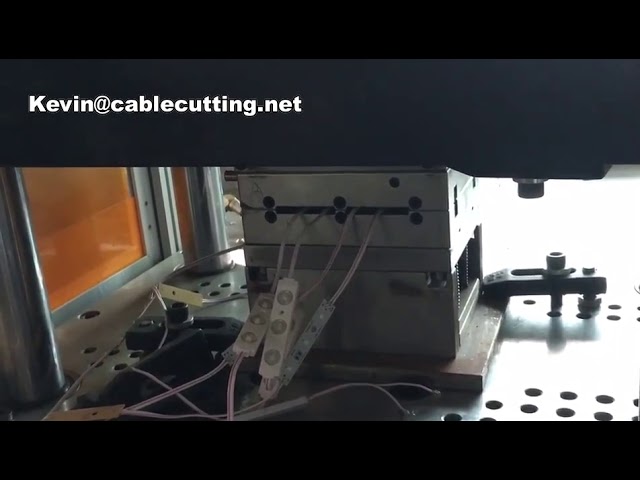 Máquina de moldeo por inyección vertical de alta calidad para fabricar luces navideñas impermeables - Mesa deslizante única