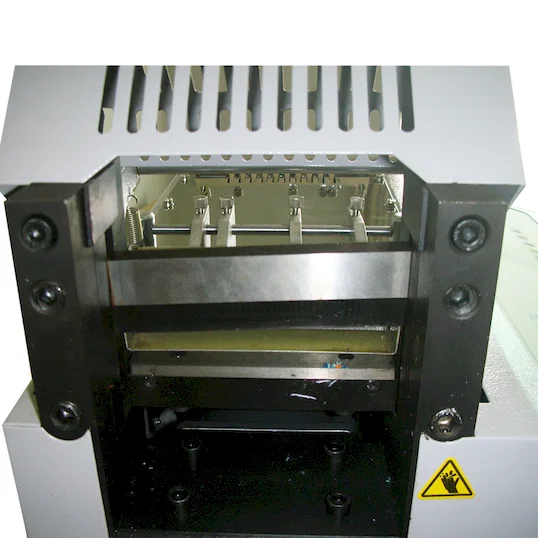 Máquina Automática Cortadora de Cremalleras WPM-850 Thumb